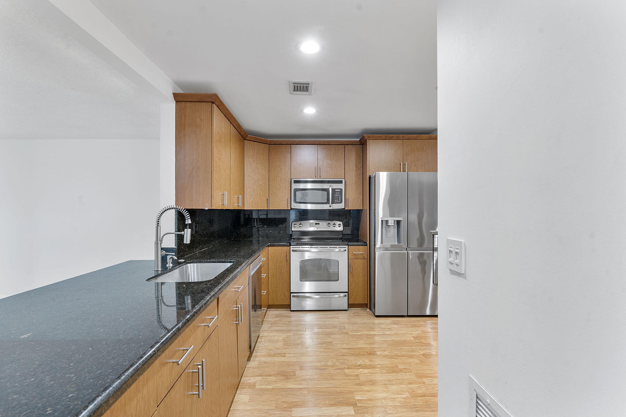 7932 Seville Place, Unit 2101 Boca Raton, FL 33433 - Photo 12 of 45 Kitchen