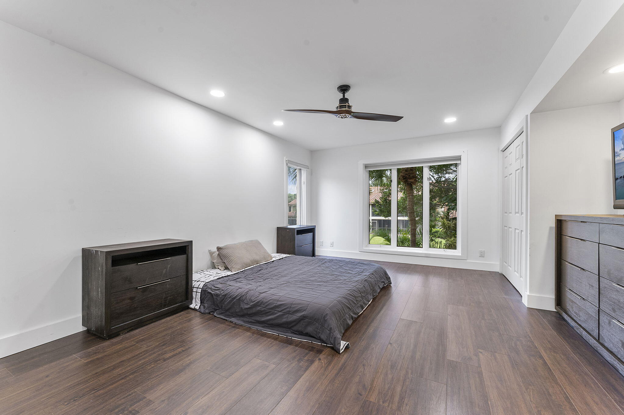 7932 Seville Place, Unit 2101 Boca Raton, FL 33433 - Photo 29 of 45 Primary Bedroom