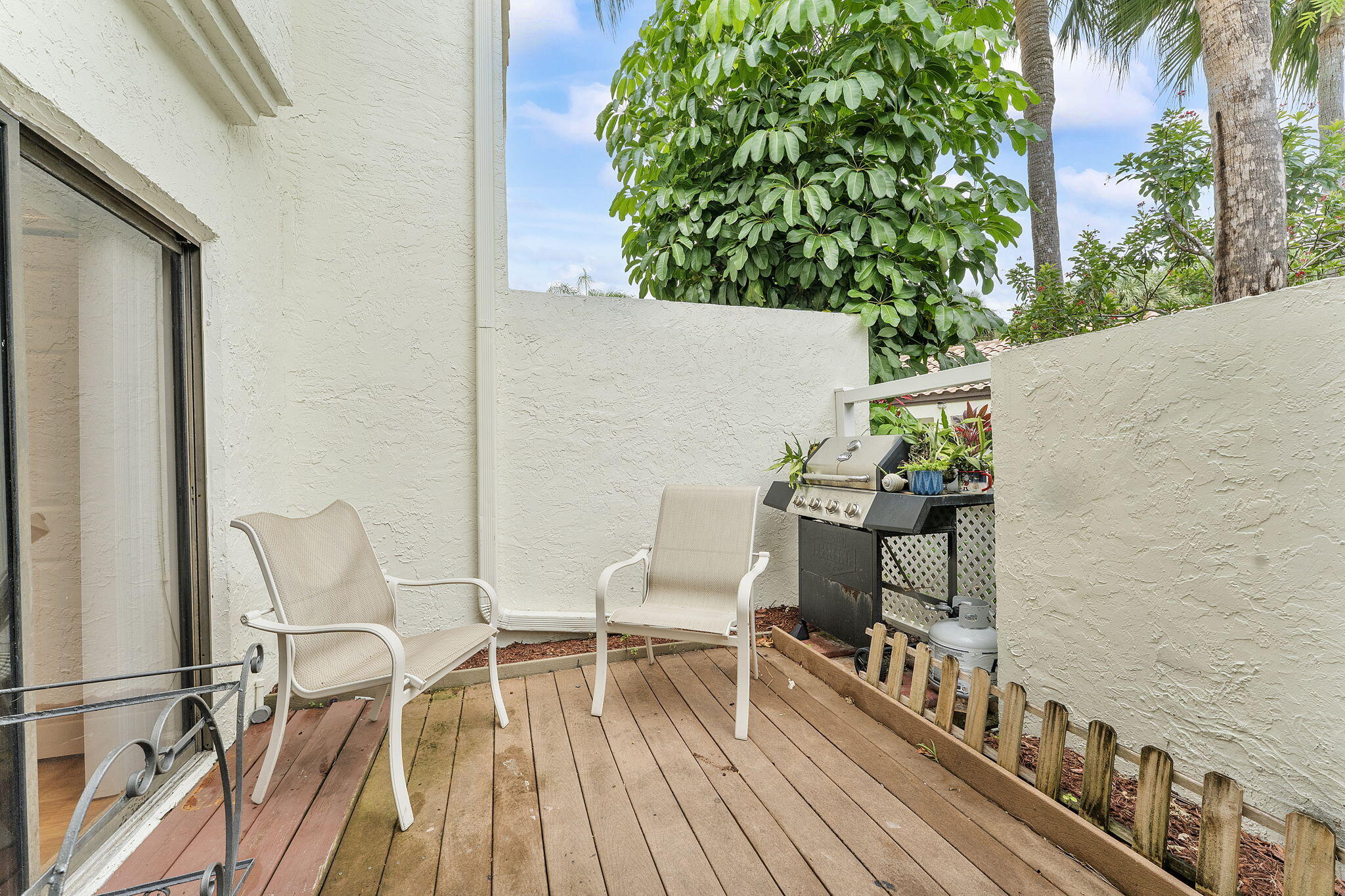 7932 Seville Place, Unit 2101 Boca Raton, FL 33433 - Photo 3 of 45 Porch Left View