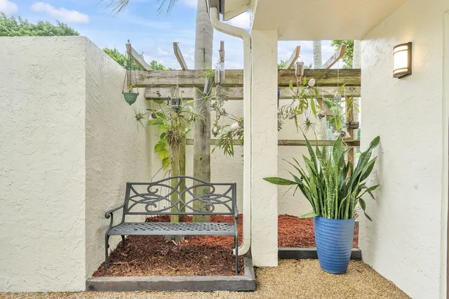 $550,000 | 7932 Seville Place, Unit 2101, Boca Raton, FL 33433