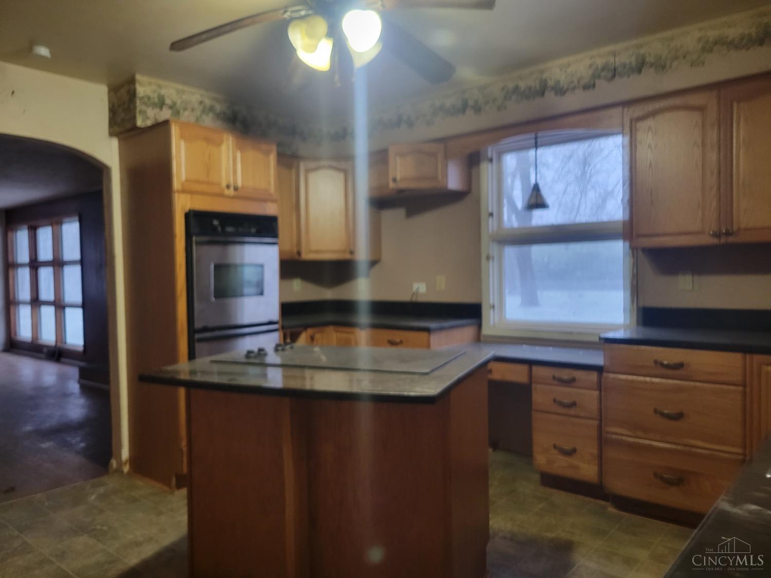 1950 Gephart Road Hamilton, OH 45011 - Photo 4 of 15 Gallery Image 4