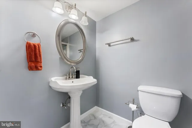 $924,900 | 15107 Wetherburn Drive, Centreville, VA 20120