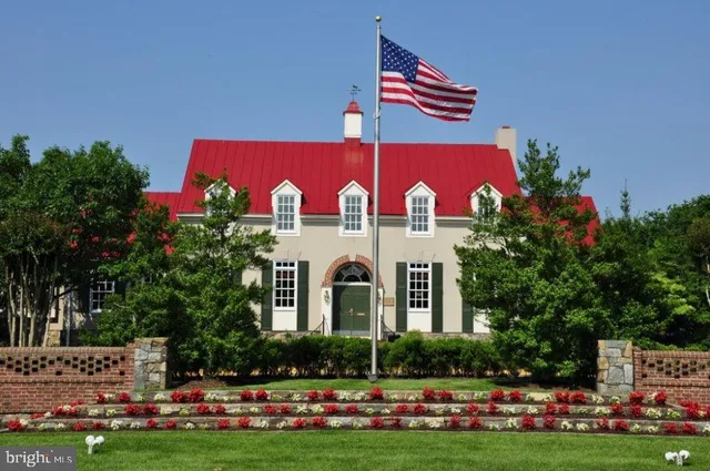 $924,900 | 15107 Wetherburn Drive, Centreville, VA 20120