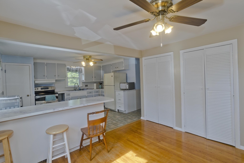 93 Moss Road Springfield, MA 01119 - Photo 12 of 40