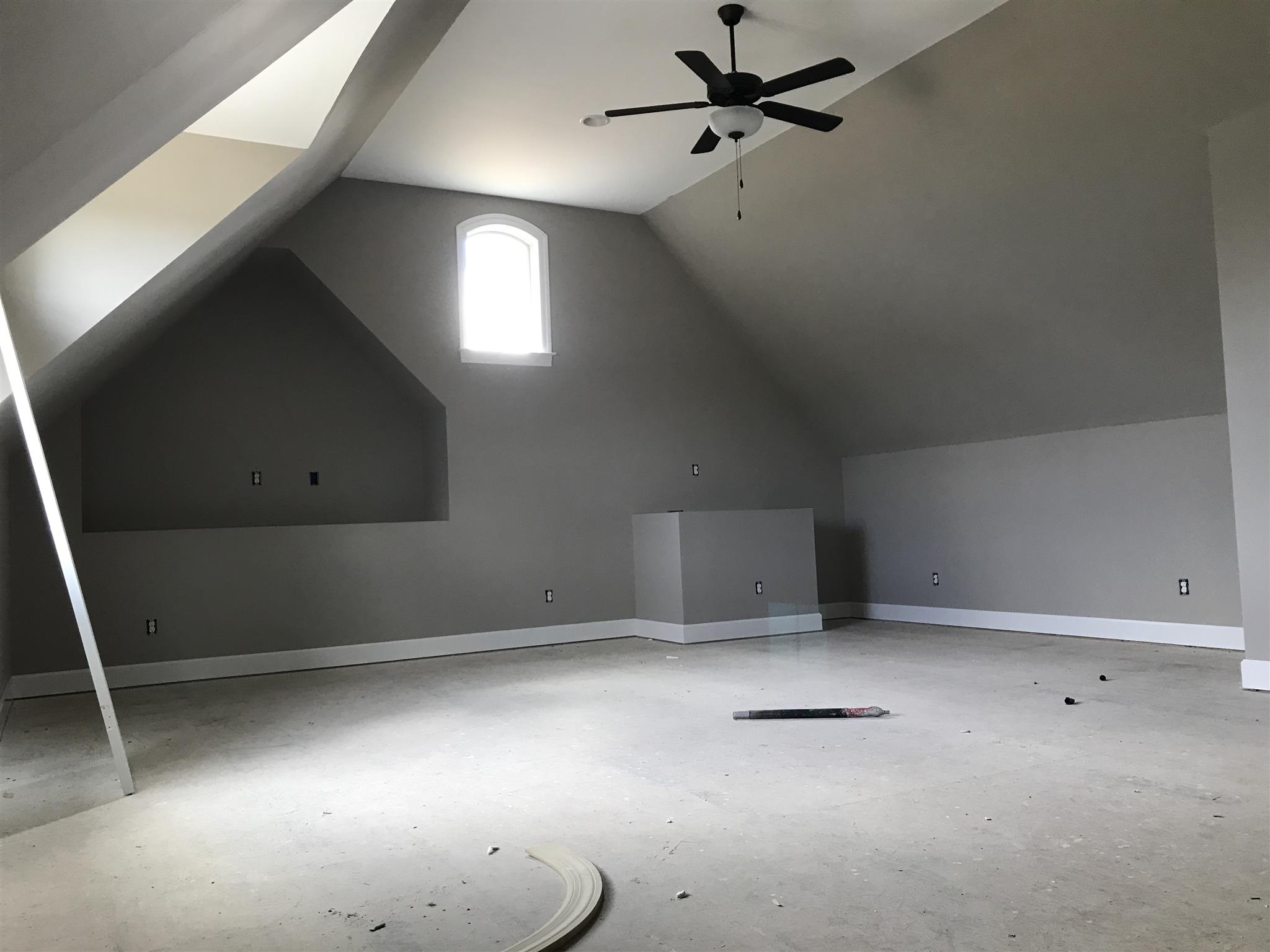 479 Halltown Road Portland, TN 37148 - Photo 22 of 25 wooden floor in an empty room