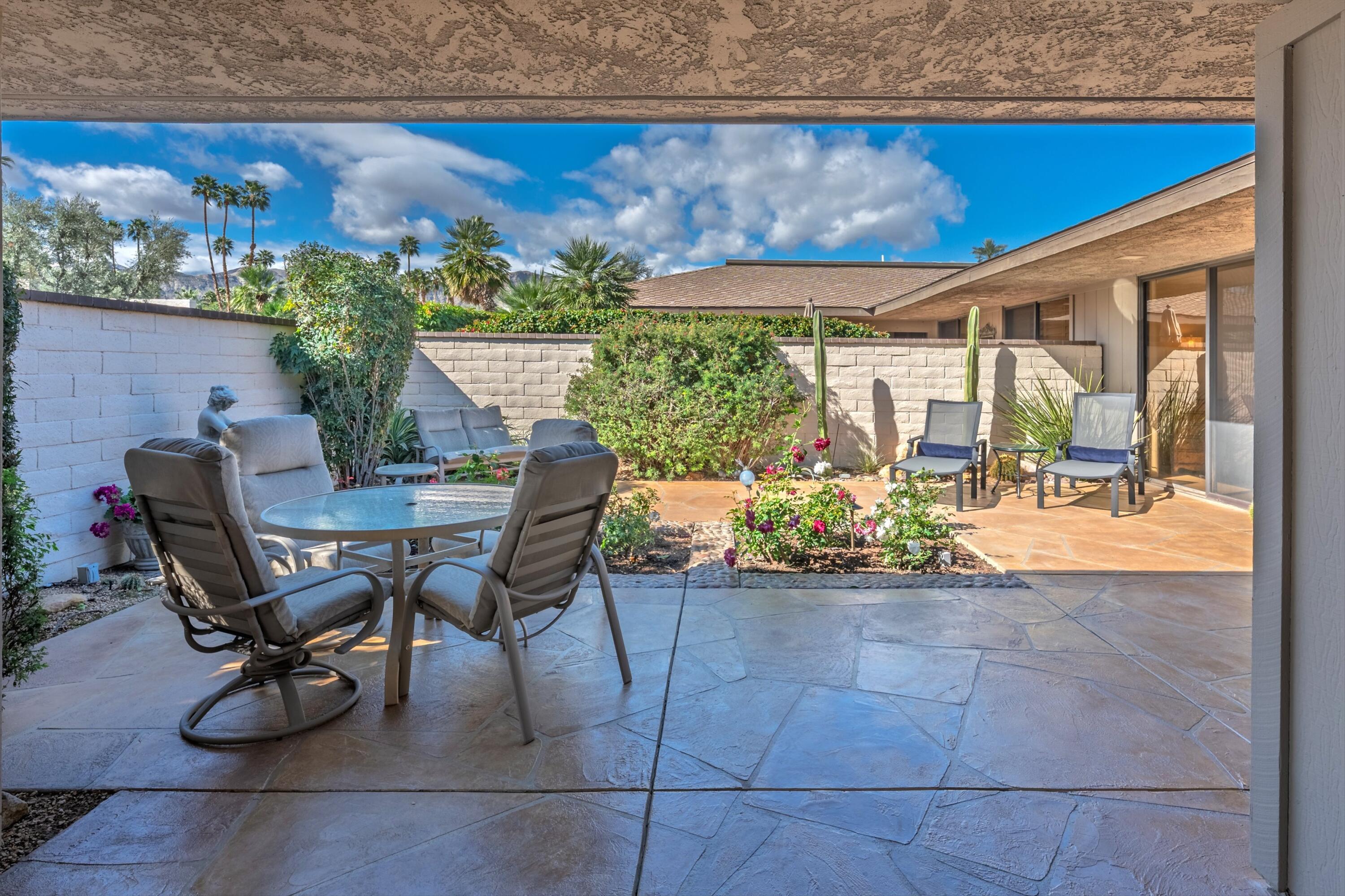 58 Colgate Drive Rancho Mirage, CA 92270 - Photo 8 of 50 19-Photo-19