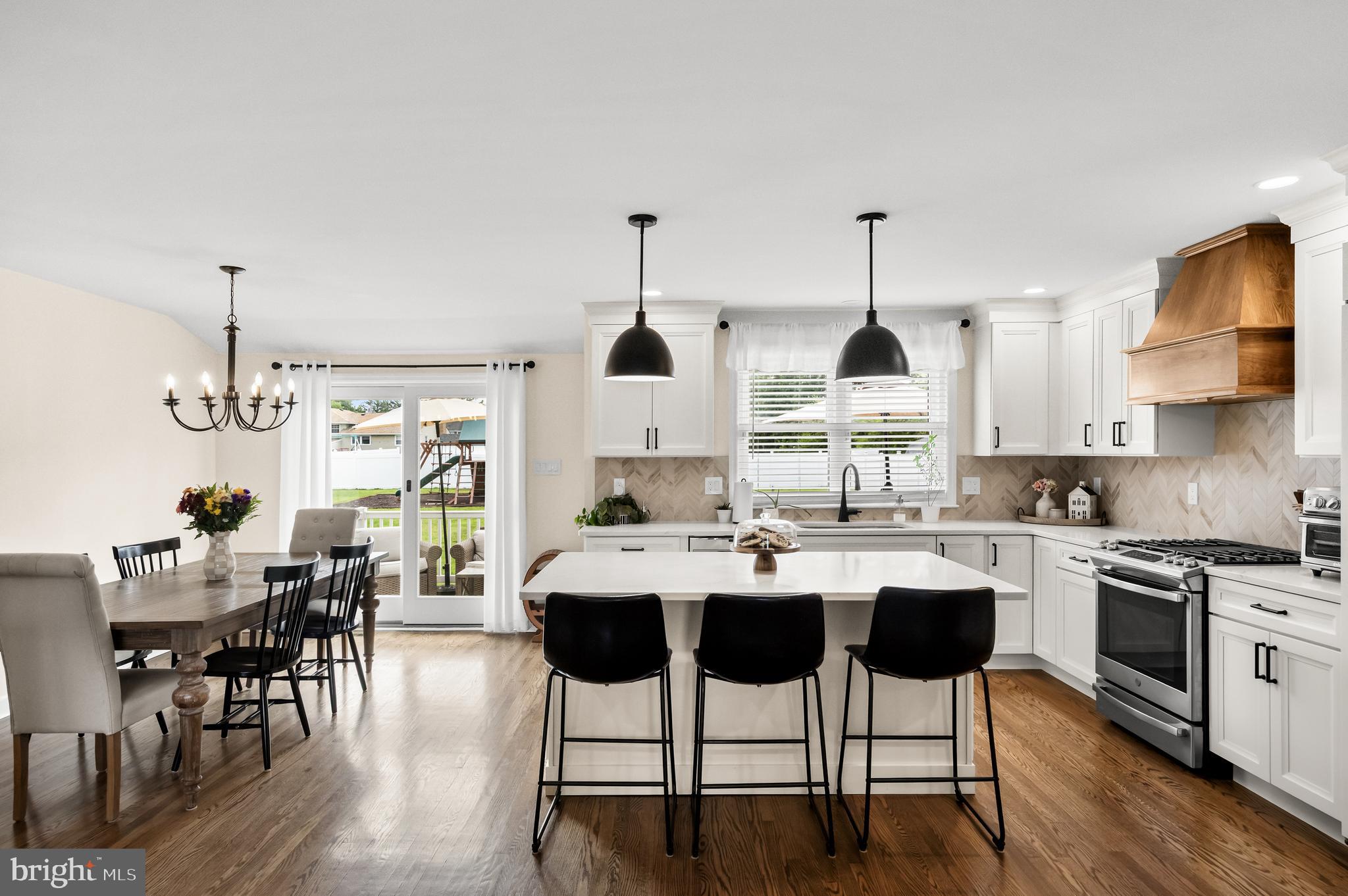 712 Hilltop Road Cinnaminson, NJ 08077 - Photo 10 of 40 Remodeled Kitchen