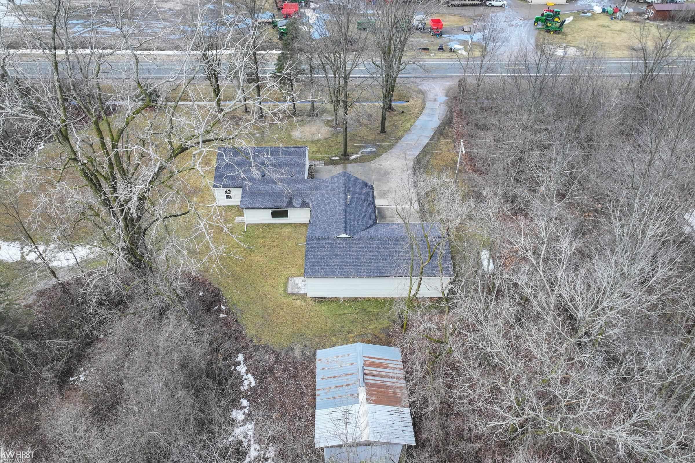 10104 North Sheridan Road Montrose, MI 48457 - Photo 33 of 39 50168086-24910d85-5b1c-42be-9ee1-e2bffd0a7e19.JPG
