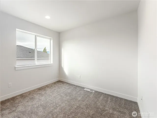 $489,900 | 2378 2nd Street Southeast, East Wenatchee, WA 98802