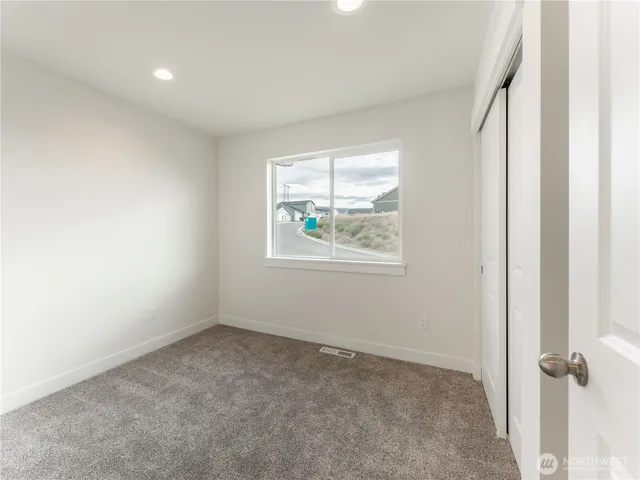 $489,900 | 2378 2nd Street Southeast, East Wenatchee, WA 98802