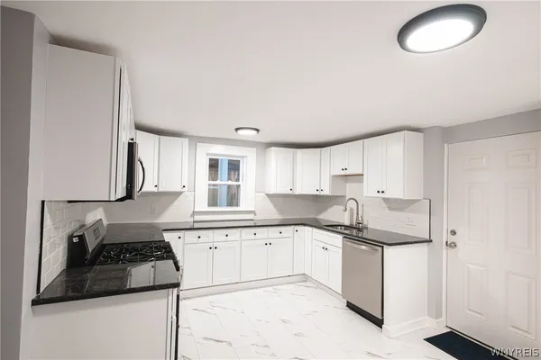 $294,900 | 66 Elmwood Avenue, Buffalo, NY 14201