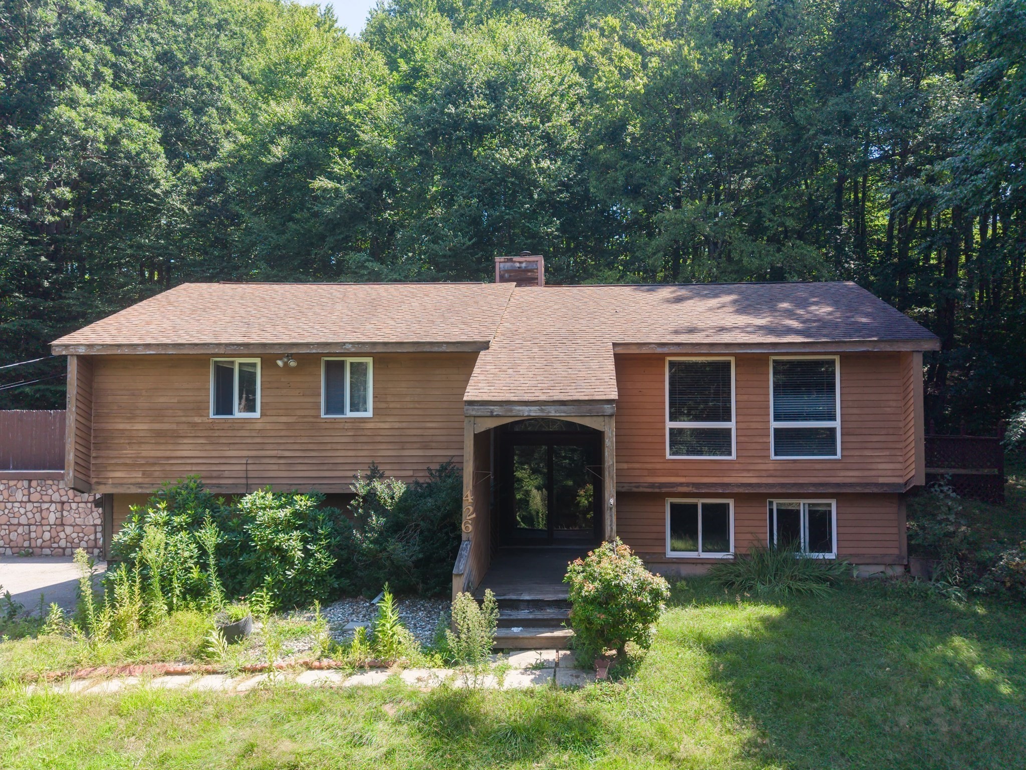 426 Cronin Road West Brookfield, MA 01585 - Photo 1 of 27 Gallery Image 1