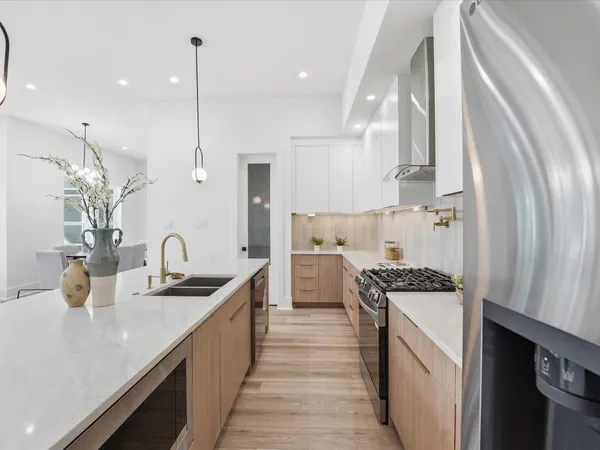 $449,990 | 1517 McKee Street, Houston, TX 77009