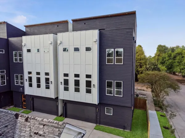 $449,990 | 1517 McKee Street, Houston, TX 77009