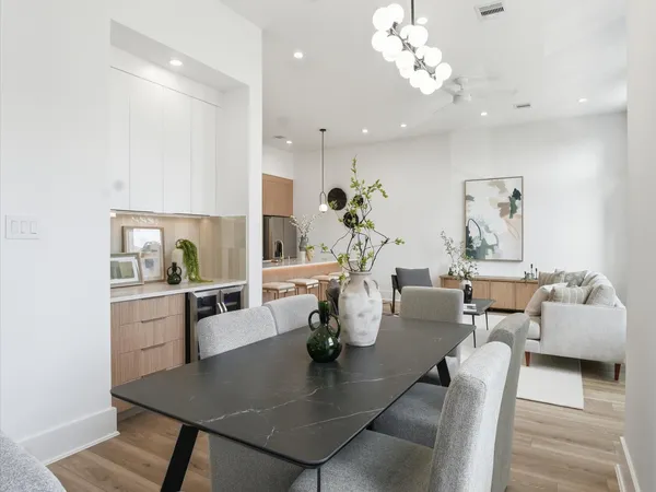 $449,990 | 1517 McKee Street, Houston, TX 77009