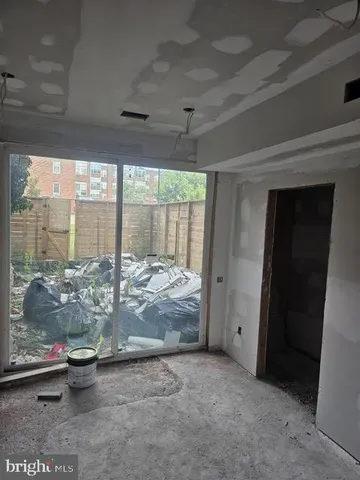 $1,250,000 | 1404 First Street Southwest, Washington, DC 20024