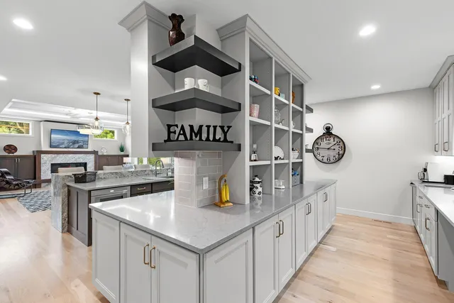 $2,000,000 | 754 Shawnee Woods Road, Medina, MN 55340