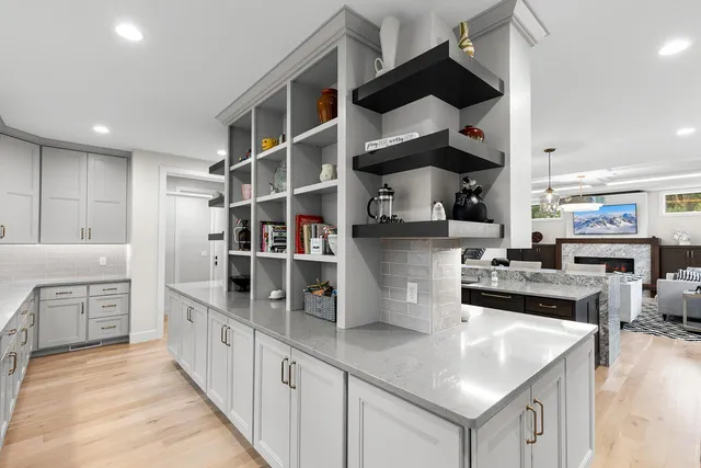 $2,000,000 | 754 Shawnee Woods Road, Medina, MN 55340