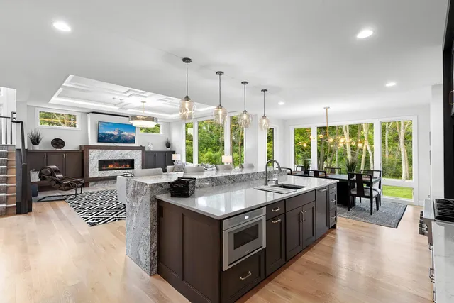 $2,000,000 | 754 Shawnee Woods Road, Medina, MN 55340