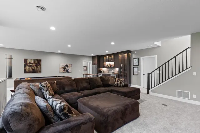 $2,000,000 | 754 Shawnee Woods Road, Medina, MN 55340