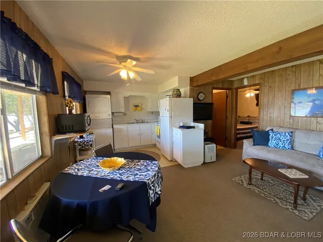 $159,900 | 412 Bowers Drive, Unit B, Camdenton, MO 65020