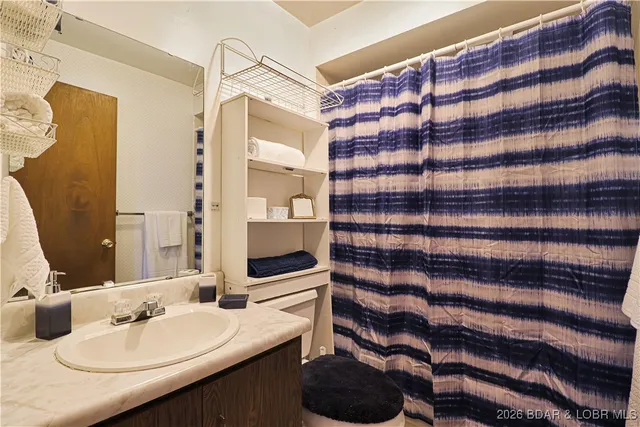 $159,900 | 412 Bowers Drive, Unit B, Camdenton, MO 65020