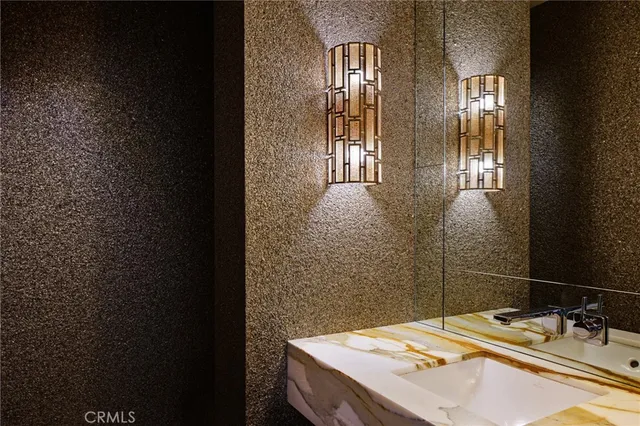 $6,975,000 | 1112 Park Street, Huntington Beach, CA 92648