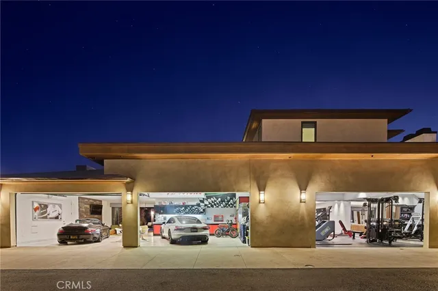$6,975,000 | 1112 Park Street, Huntington Beach, CA 92648