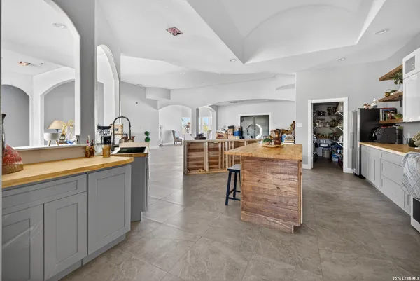 $434,999 | 510 High Meadow Drive, Lytle, TX 78052