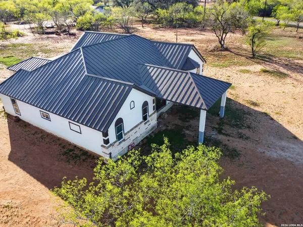 $434,999 | 510 High Meadow Drive, Lytle, TX 78052