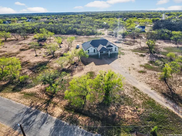 $434,999 | 510 High Meadow Drive, Lytle, TX 78052