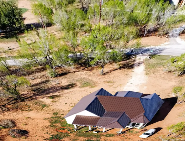 $434,999 | 510 High Meadow Drive, Lytle, TX 78052