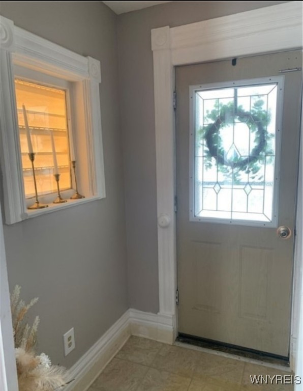 146 Allen Street Lockport City, NY 14094 - Photo 5 of 20