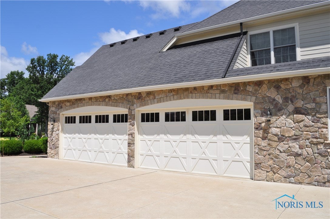 4255 Back Ridge Way Monclova, OH 43542 - Photo 5 of 36 Gallery Image 5