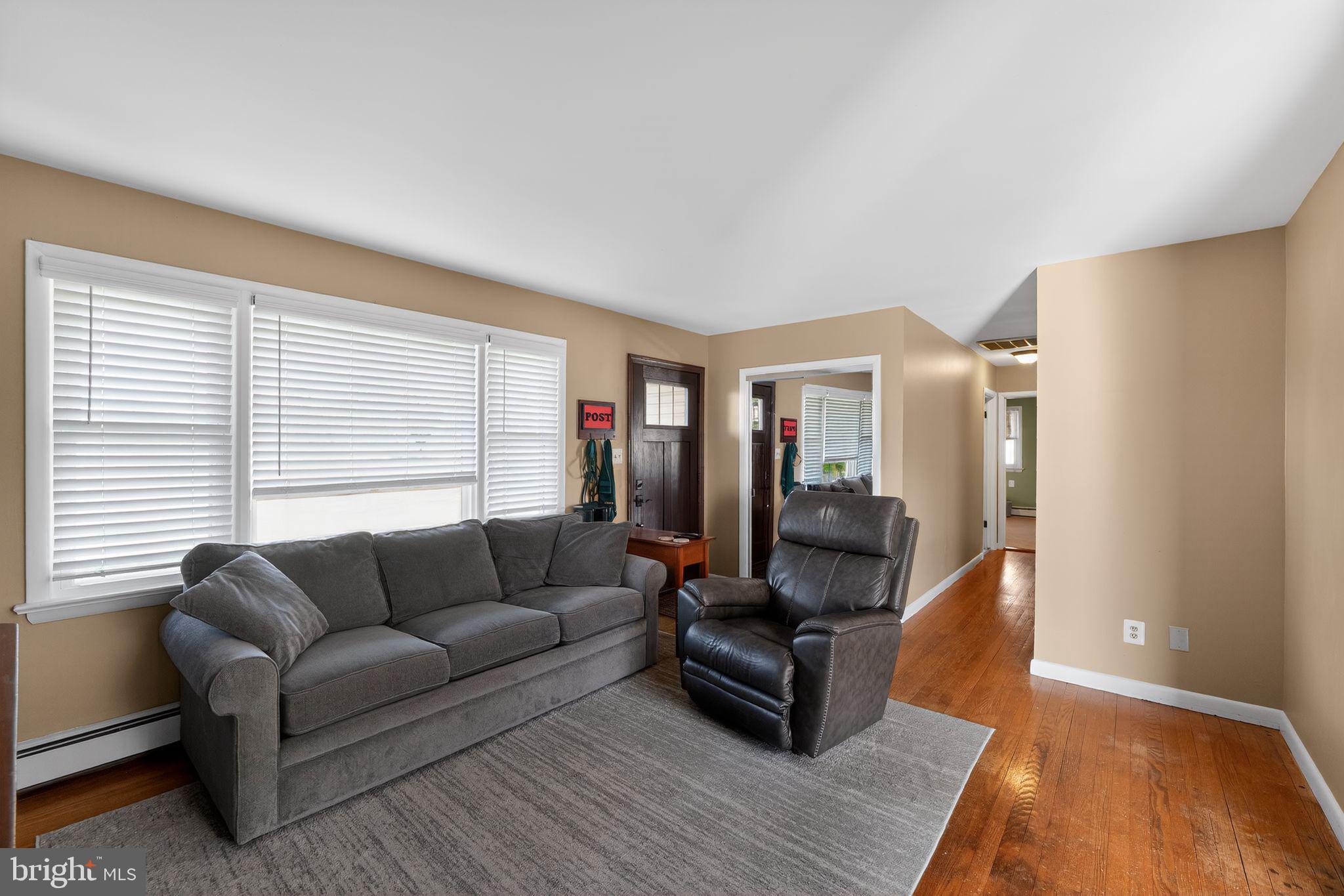 10386 Gorman Road Laurel, MD 20723 - Photo 11 of 30 Cozy living space with natural light.