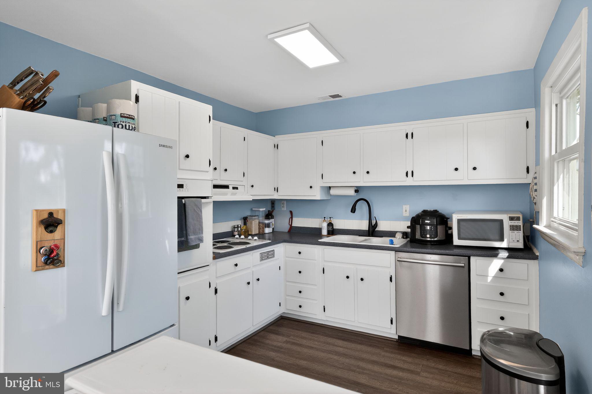 10386 Gorman Road Laurel, MD 20723 - Photo 16 of 30 Bright and airy kitchen retreat.