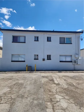 $1,100 | 2905 East Elm Avenue, Unit 1, Las Vegas, NV 89101