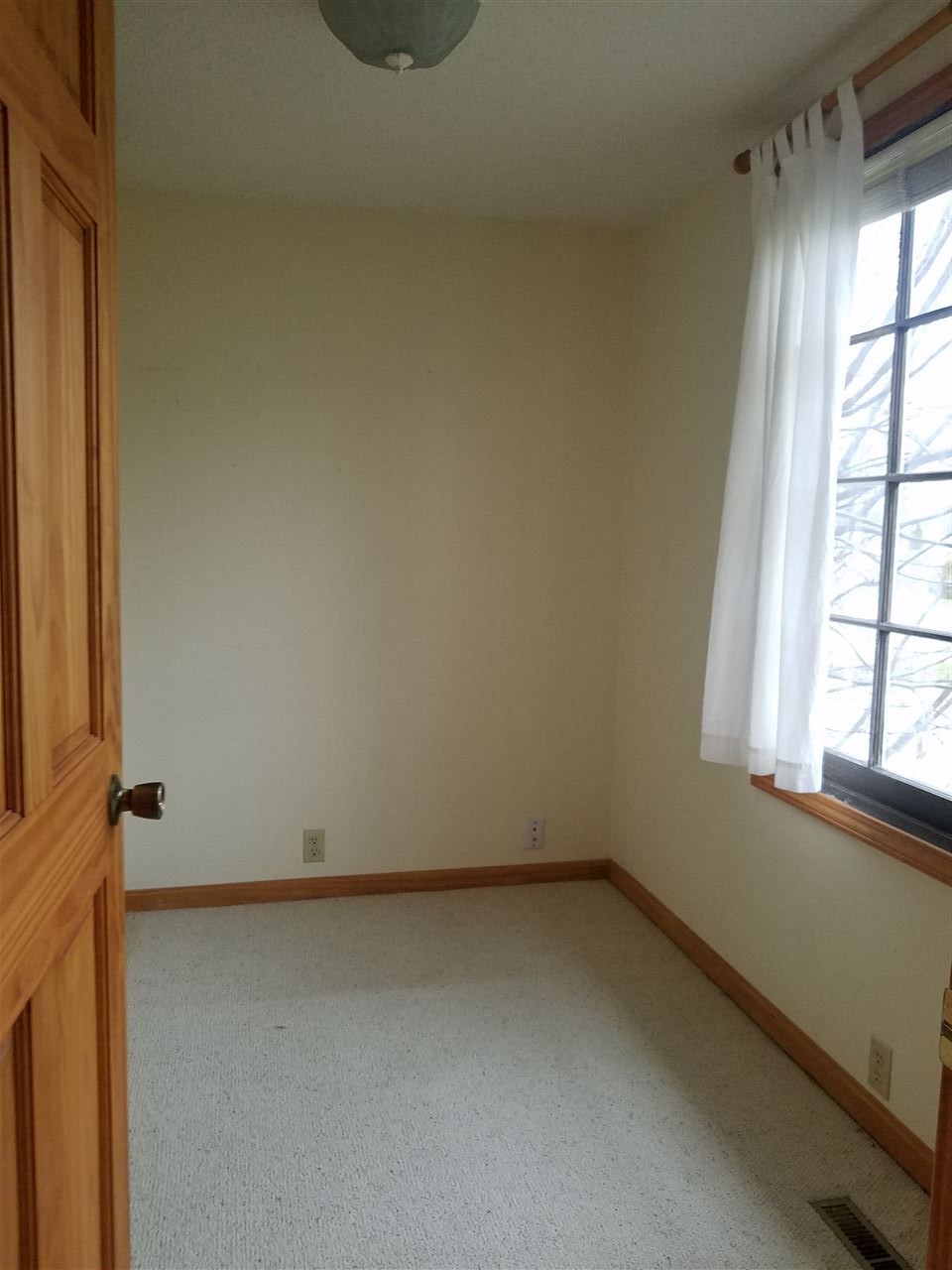 1421 Adams Street Decatur, IN 46733 - Photo 13 of 22