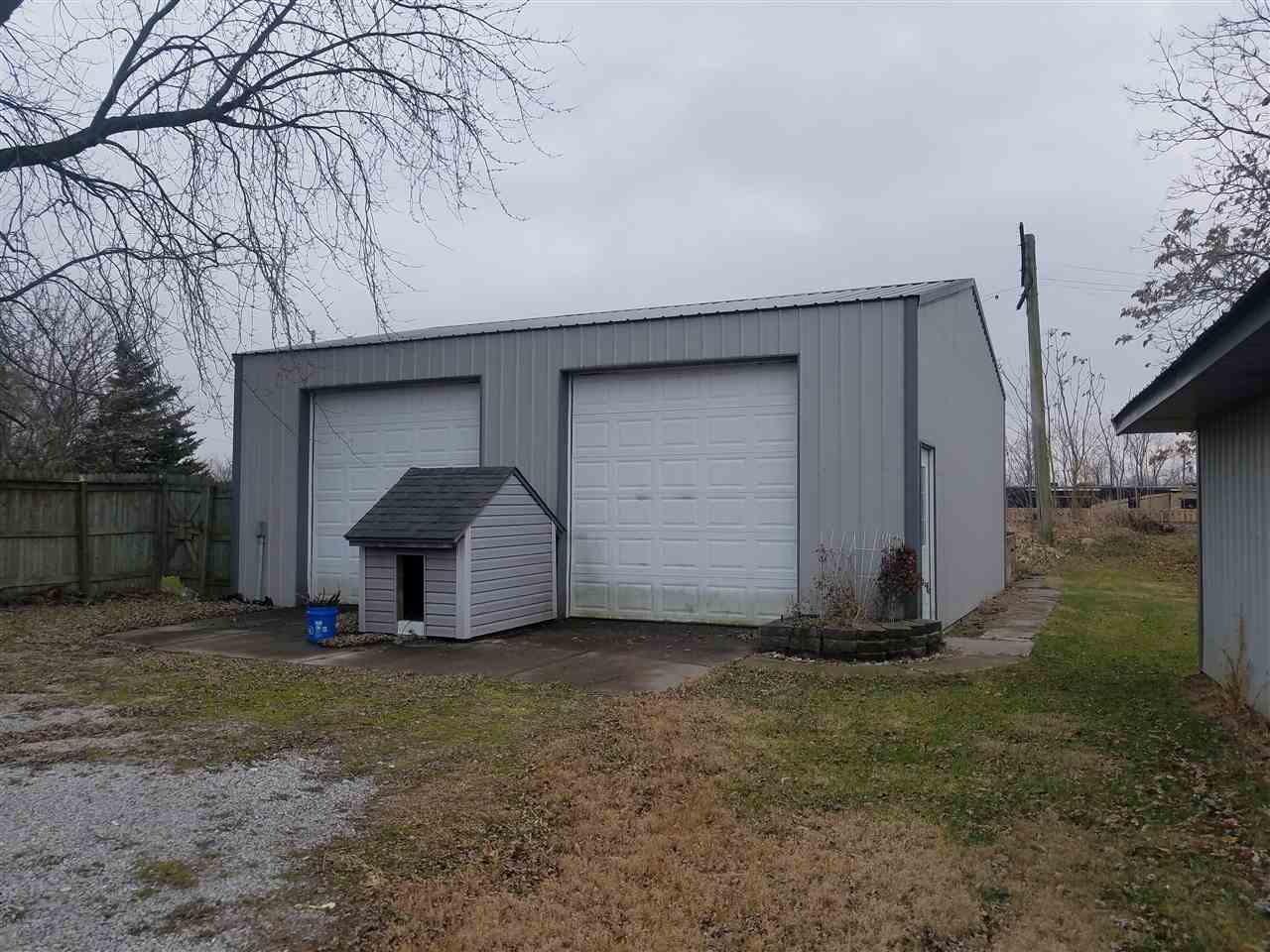 1421 Adams Street Decatur, IN 46733 - Photo 3 of 22