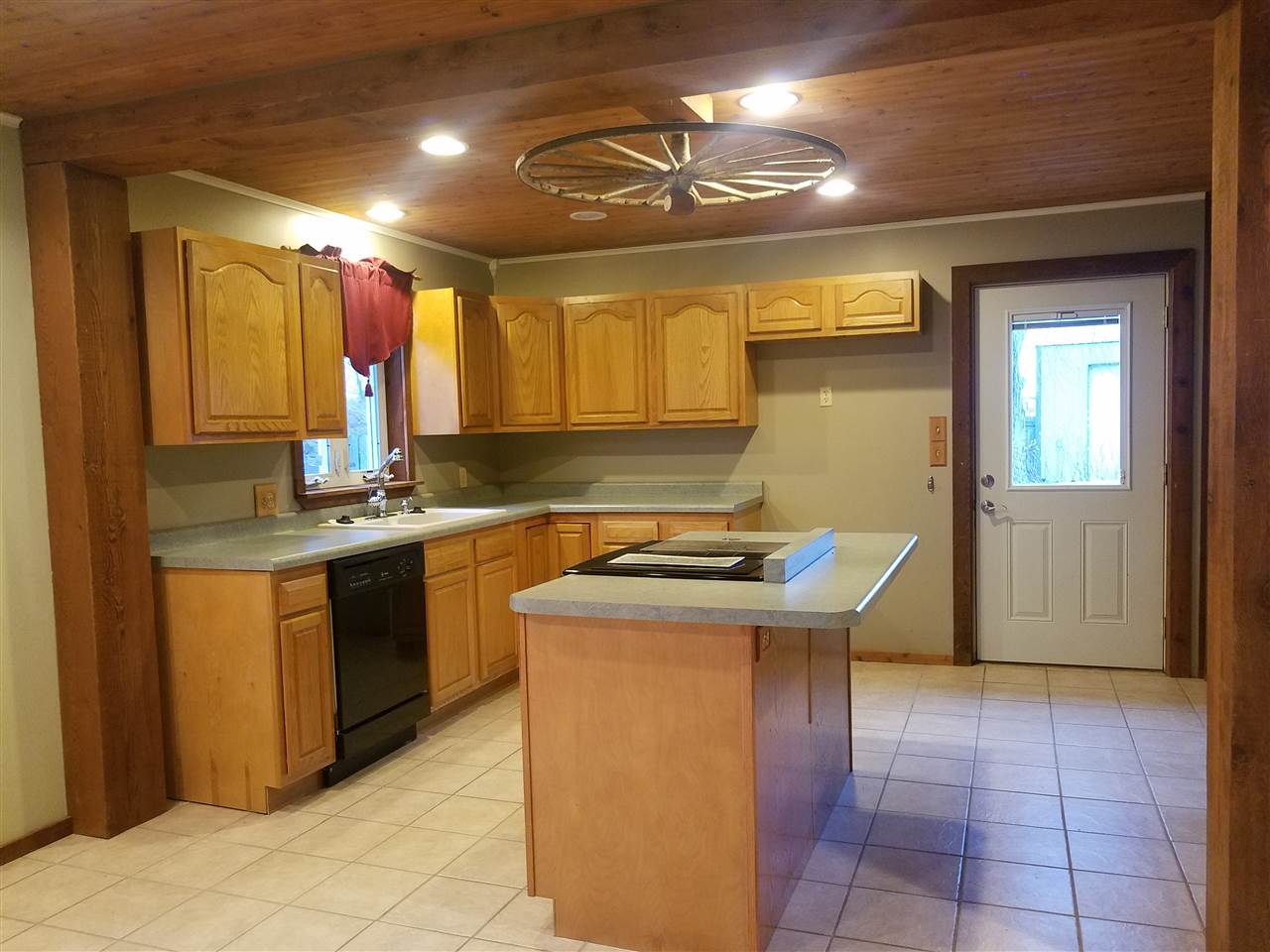 1421 Adams Street Decatur, IN 46733 - Photo 10 of 22