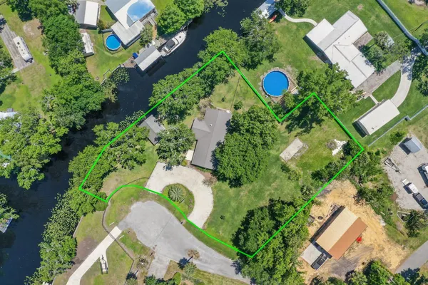 $499,000 | 137-135 Riverside Drive, Satsuma, FL 32189
