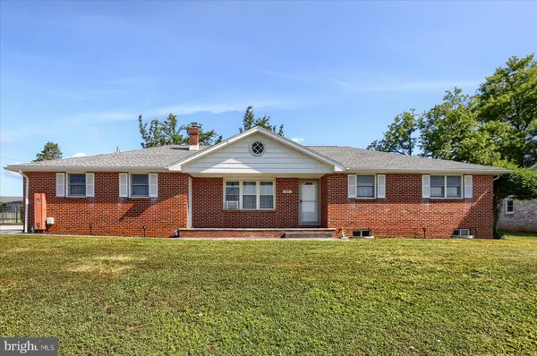$344,900 | 101 Raypaula Drive, Shrewsbury, PA 17361