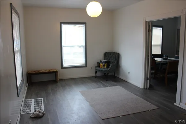 $400,000 | 4966 Highway 31, Clay, NY 13041