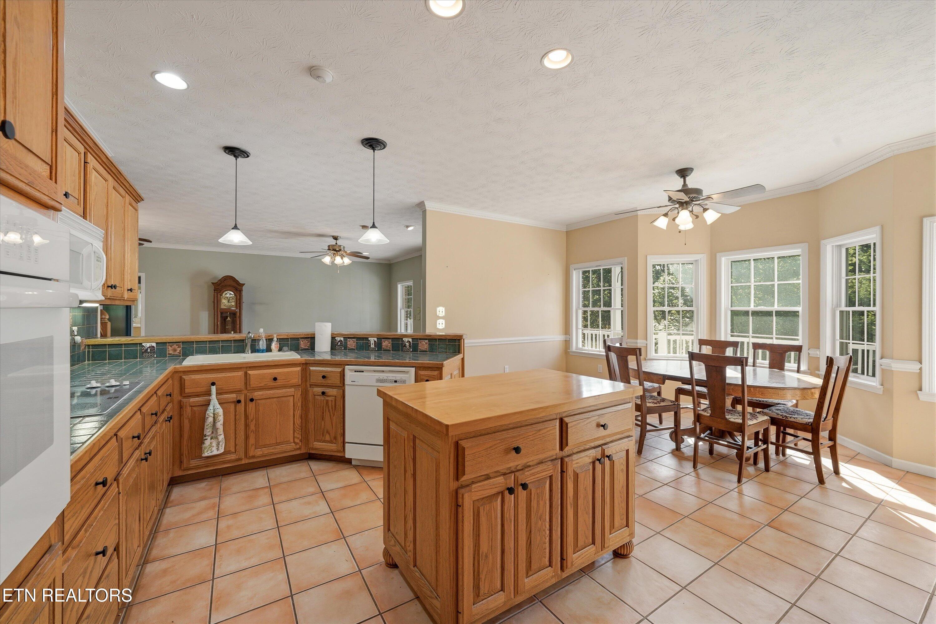 2168 Ranch Road Dandridge, TN 37725 - Photo 15 of 55 16-2168 Ranch Rd 33
