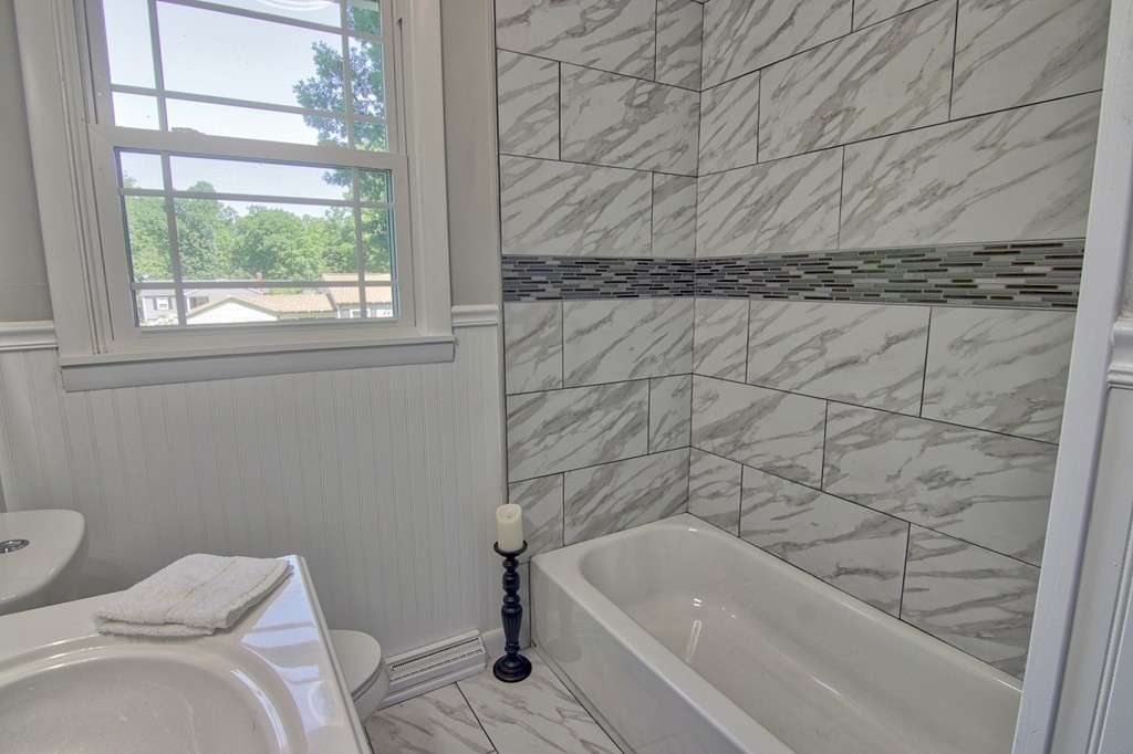 60 Harrow Road Springfield, MA 01118 - Photo 16 of 22 Gallery Image 16