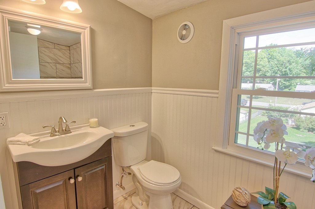 60 Harrow Road Springfield, MA 01118 - Photo 21 of 22 Gallery Image 21