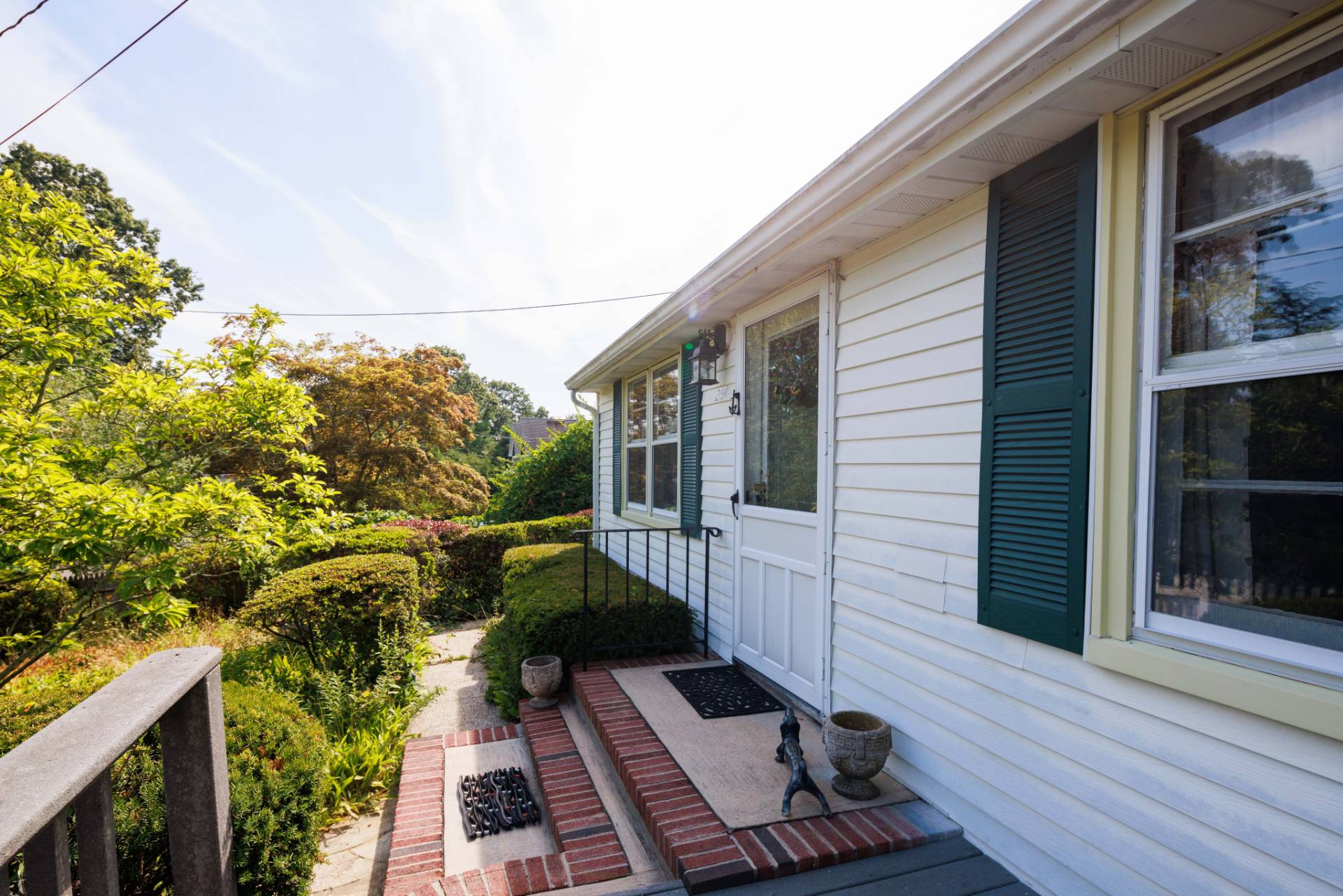 29 Fern Road Southampton, NY 11968 - Photo 15 of 16 Gallery Image 15