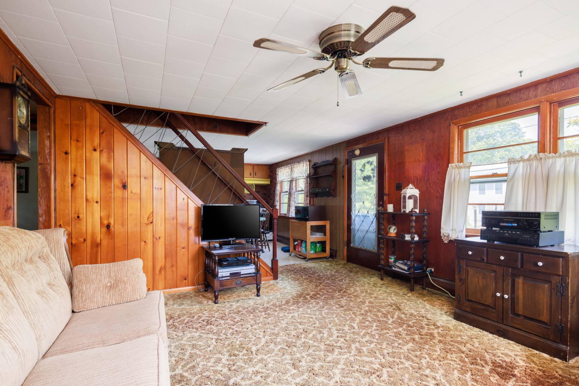 29 Fern Road Southampton, NY 11968 - Photo 5 of 16 Gallery Image 5