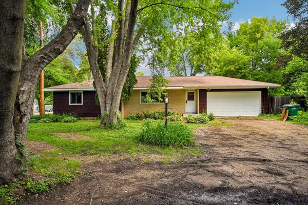 $395,000 | 15606 Minnetonka Boulevard, Minnetonka, MN 55345