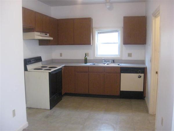 75 Sutton Street, Unit 75 Northbridge, MA 01534 - Photo 7 of 11 Gallery Image 7
